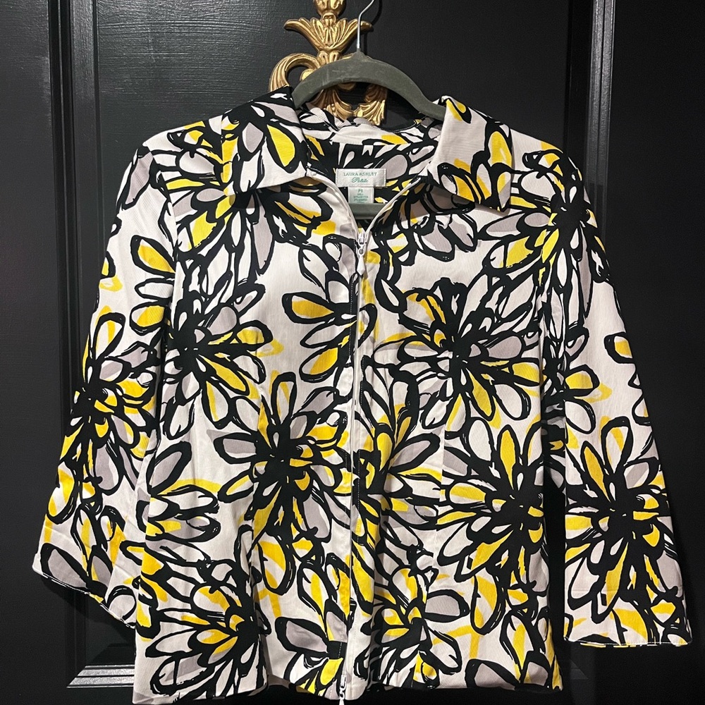 Laura Ashley Petite Yellow and Black Mod Flower Blazer